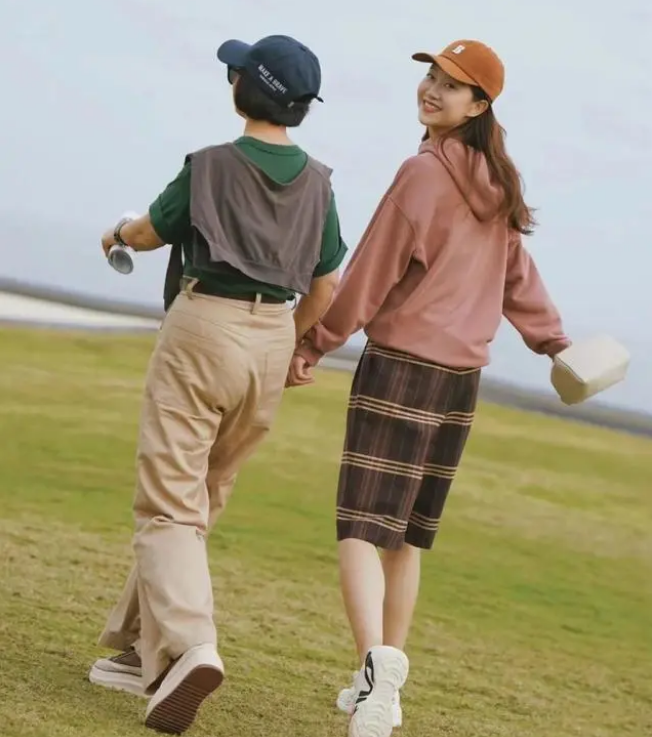 三四月份戴的帽子