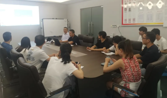 热爱学习的帽子工厂