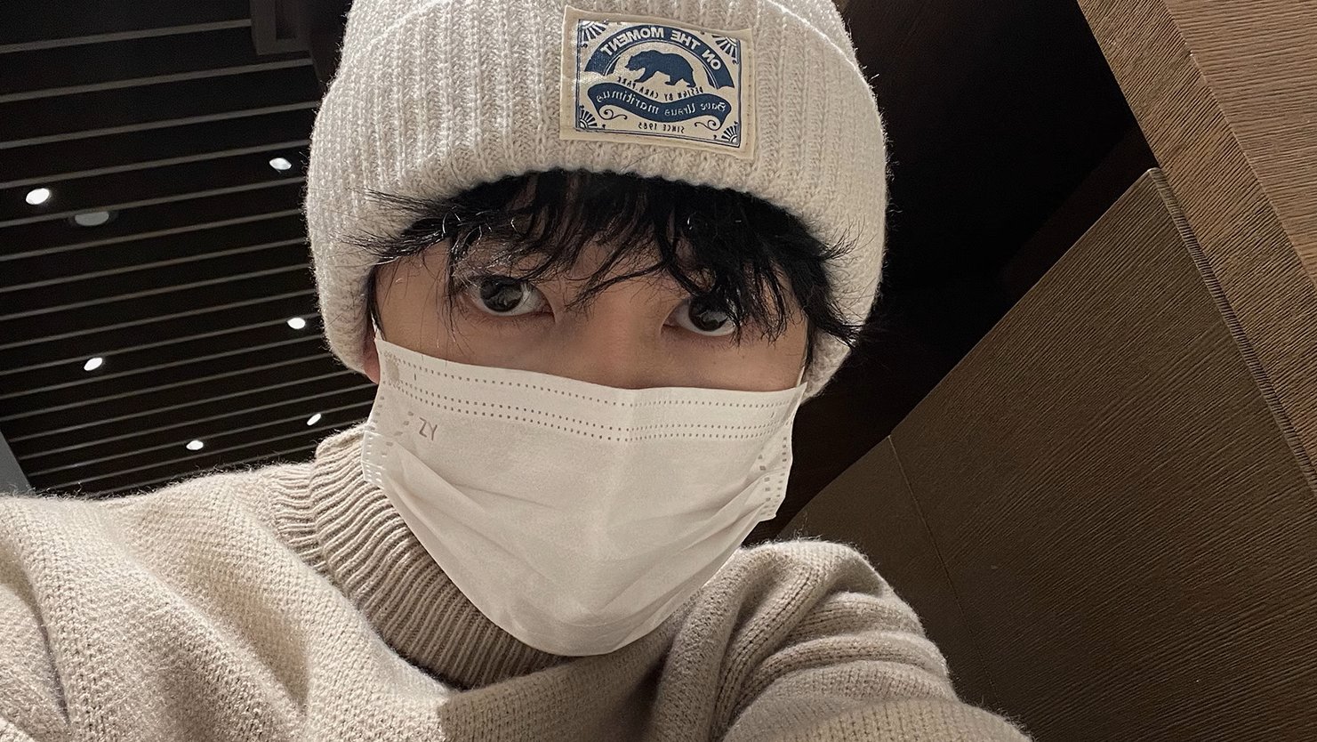 冬天你需要帽子来扮酷，男生针织帽怎样戴好看