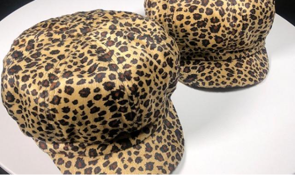 帽子上的流行元素豹纹