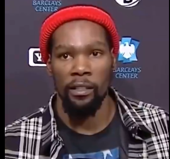 杜兰特的针织帽