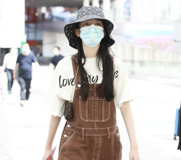 俏皮的帽子搭配