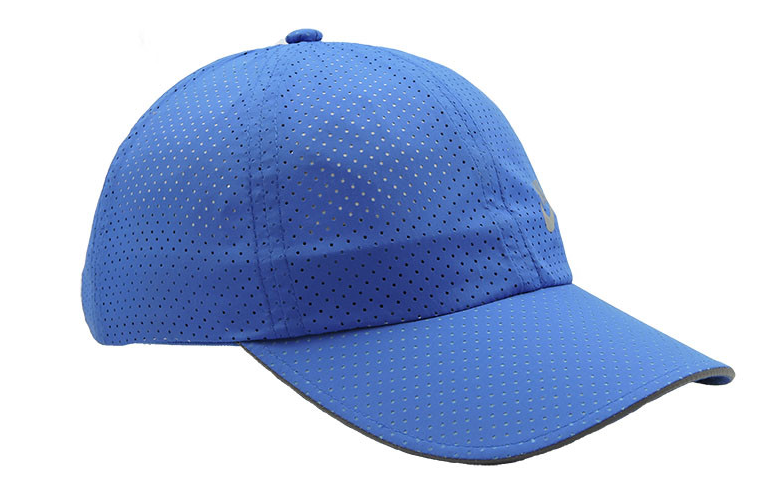 棒球帽前面塌了