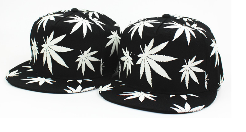 融入自然元素的帽子