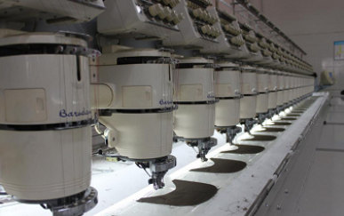 义乌先进制帽设备的帽厂