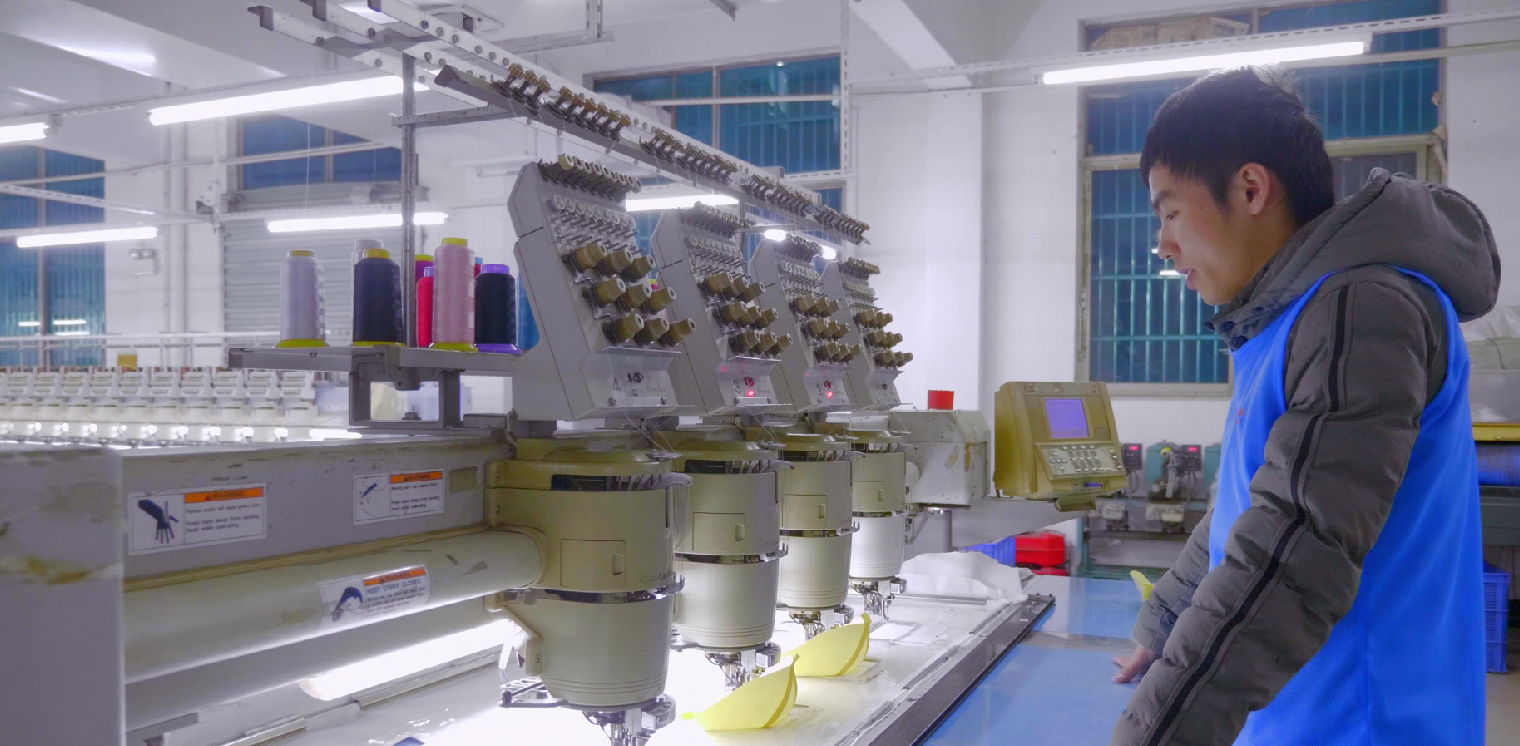 帽子从设计稿到成品