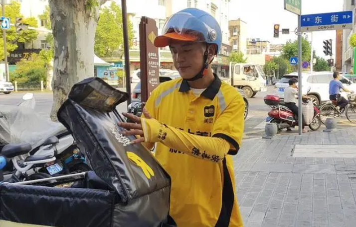 户外工作者戴的帽子