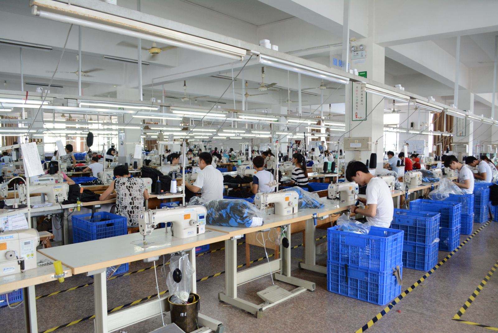 在帽厂月薪过万难吗