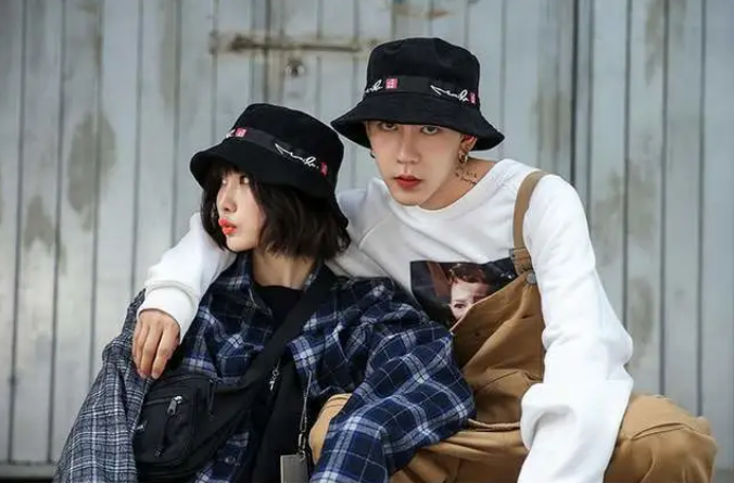 春天戴的渔夫帽