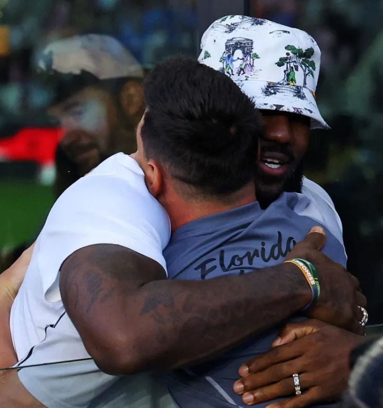 詹姆斯戴的帽子