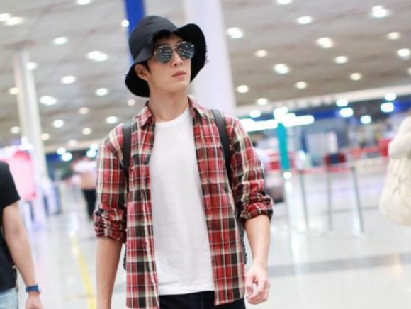 男生戴渔夫帽图二